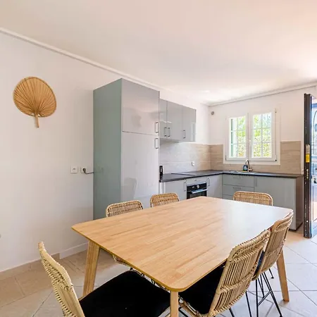 アパート Renovated Flat In - Swimming Poolcar Park -2br サントロペ