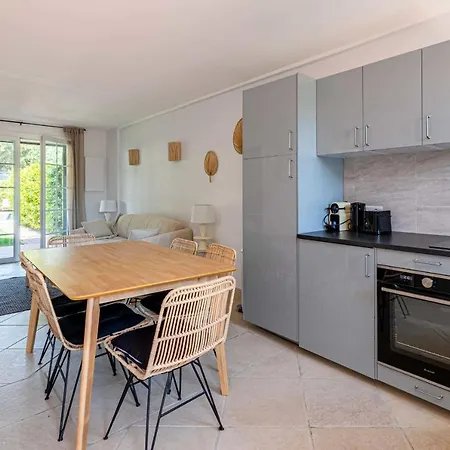 Apartman Renovated Flat In - Swimming Poolcar Park -2br